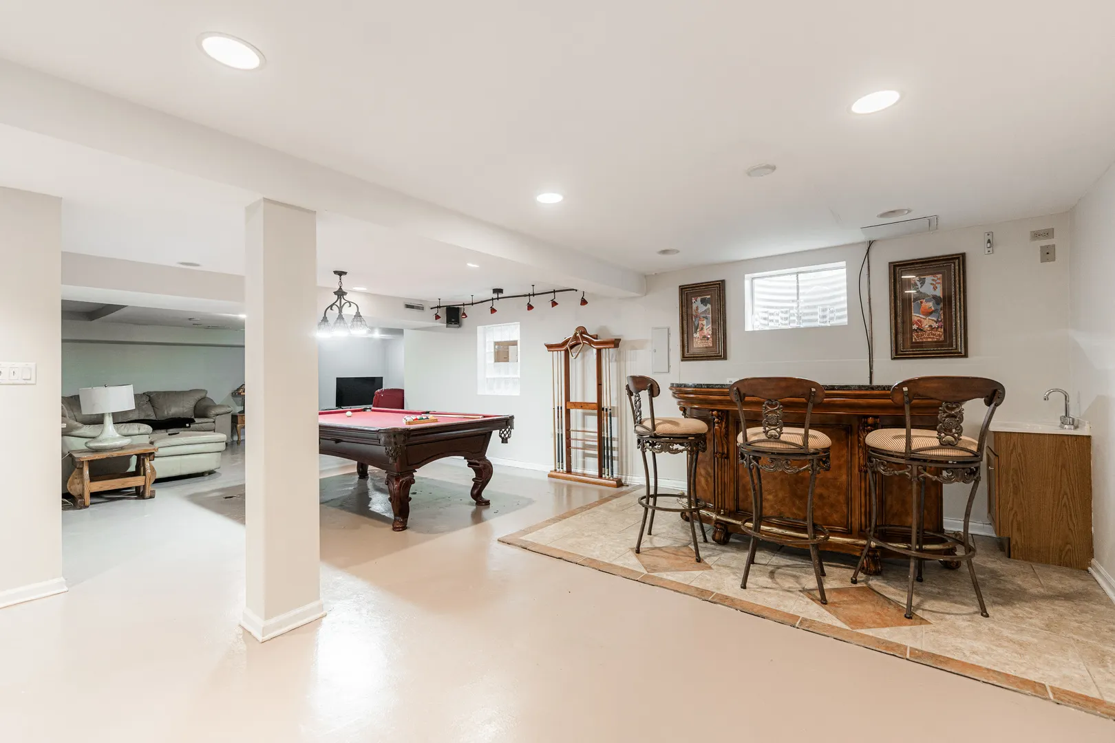 1205 N Scarlet Drive IL
