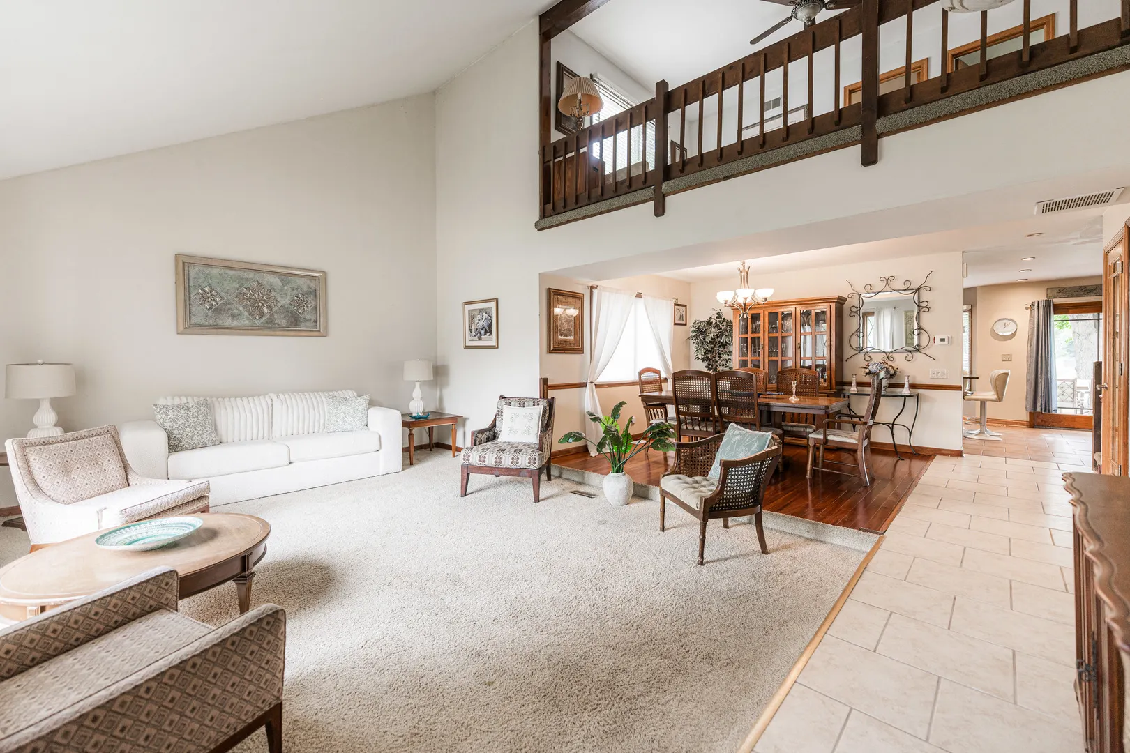 1205 N Scarlet Drive IL