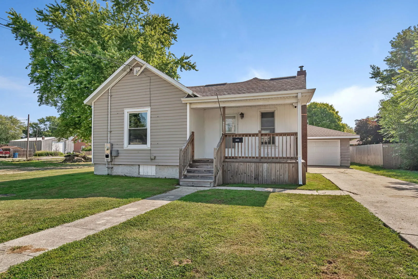 1505 S Bloomington Street IL