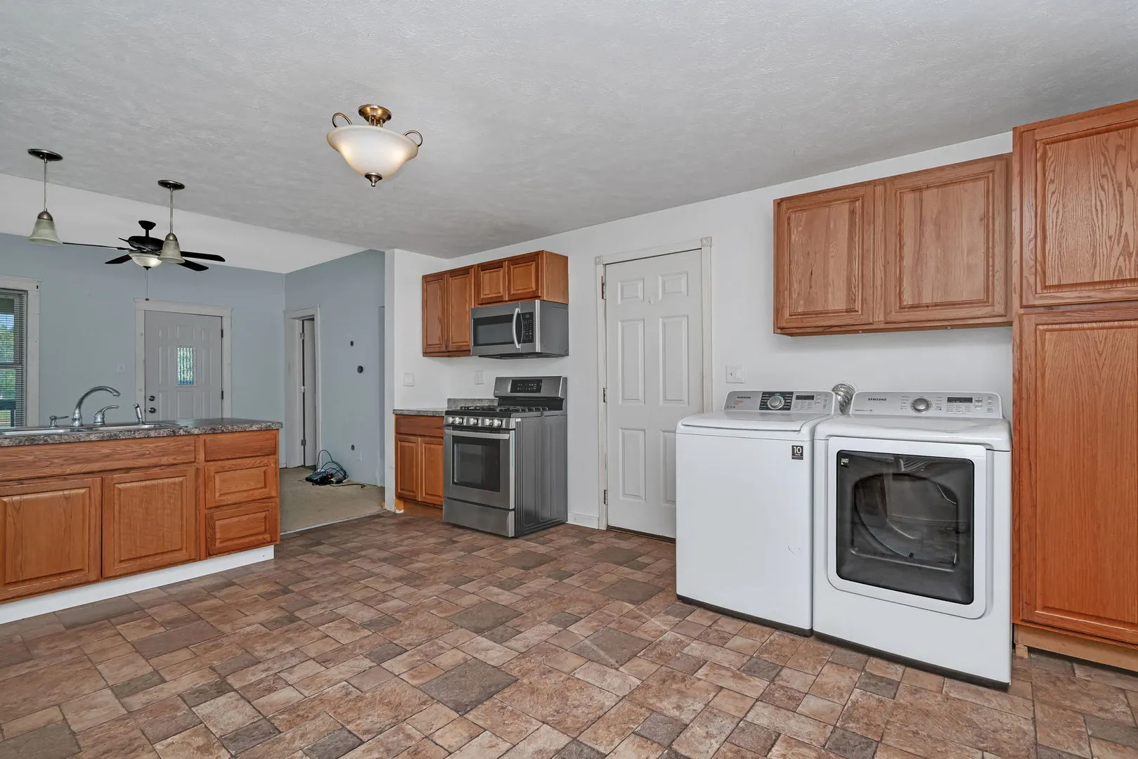 1505 S Bloomington Street IL