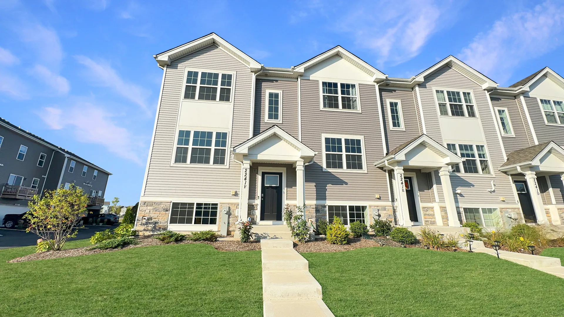 2241 Sassafras Way F IL