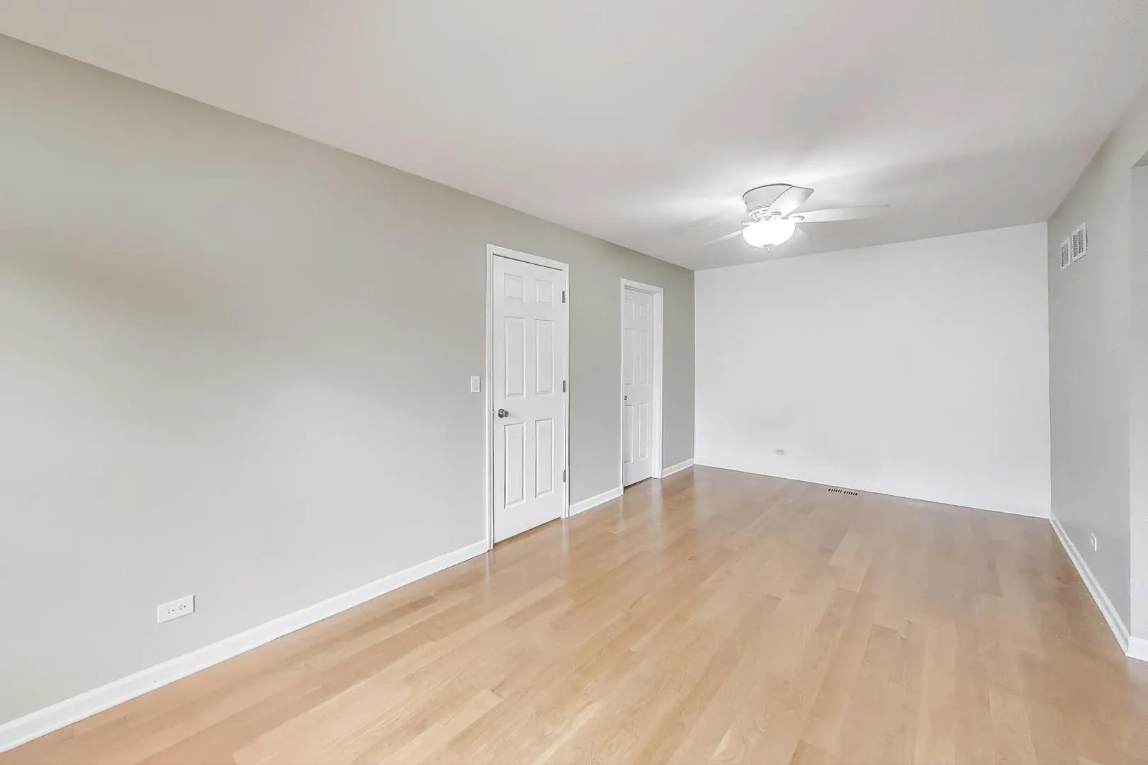640 Wilbur Court IL
