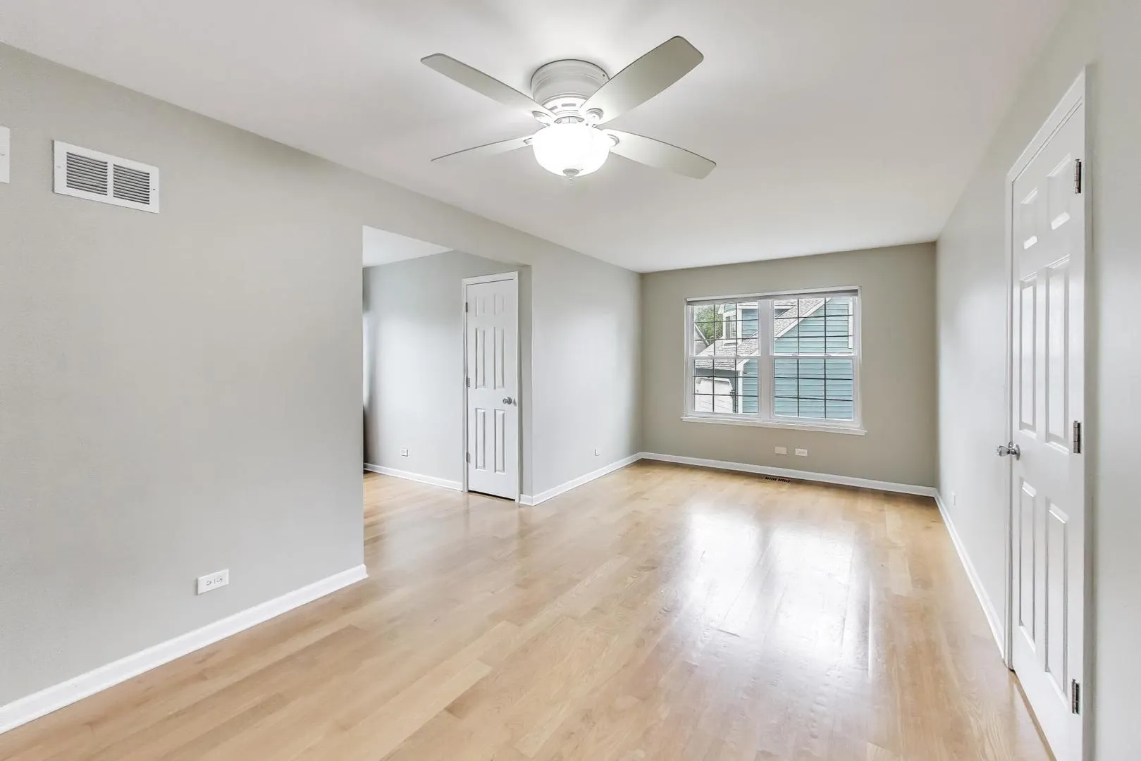 640 Wilbur Court IL