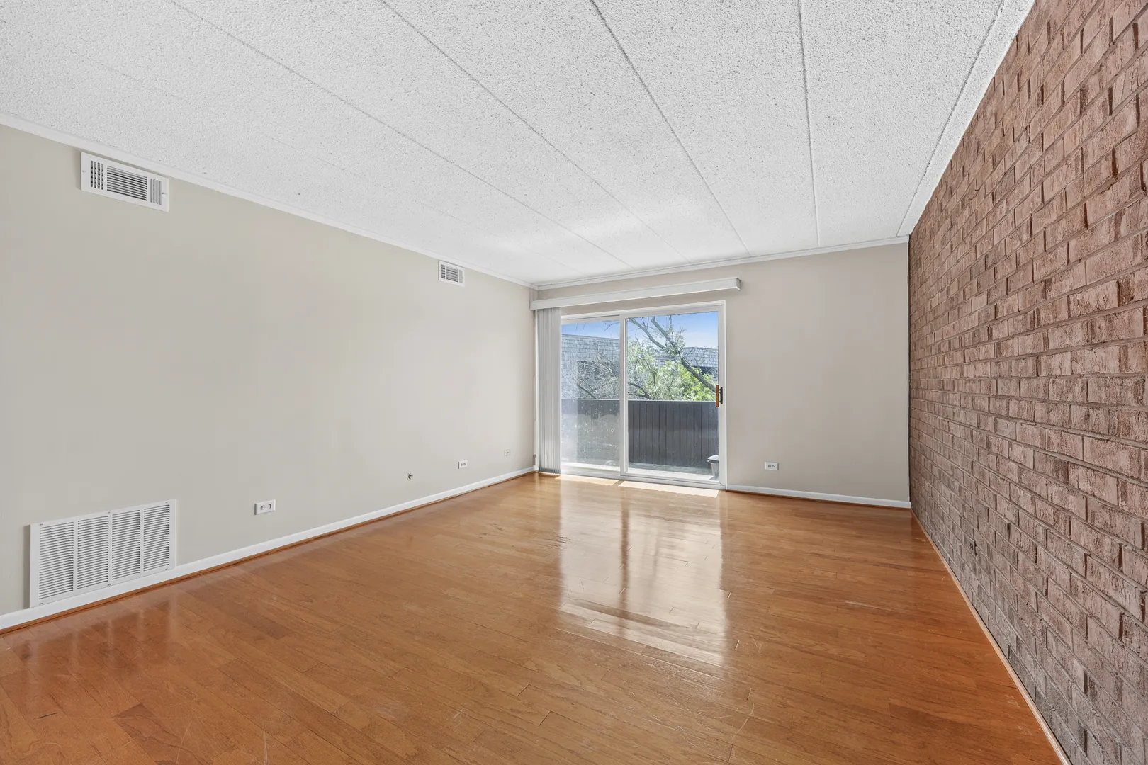 513 Timber Ridge Drive 308 IL