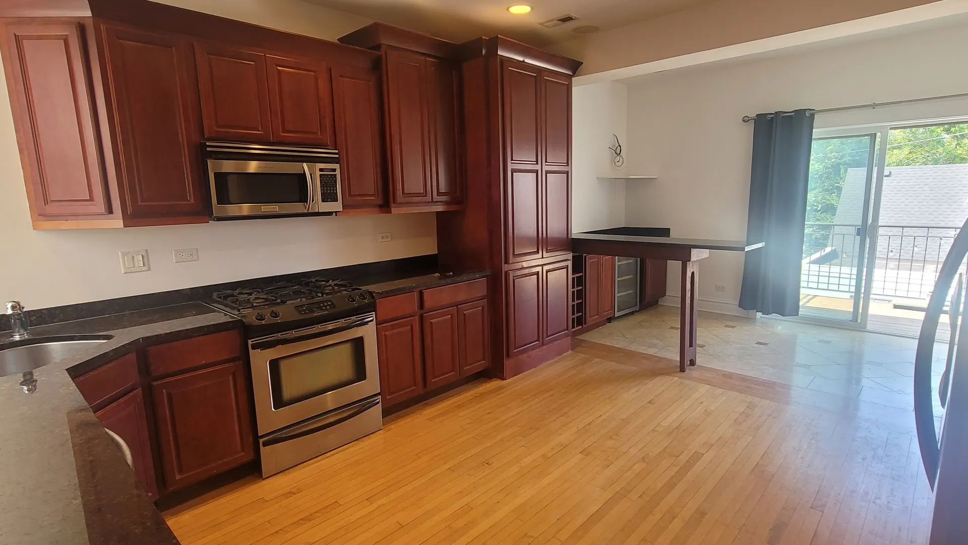 2046 W Cuyler Avenue 3W IL
