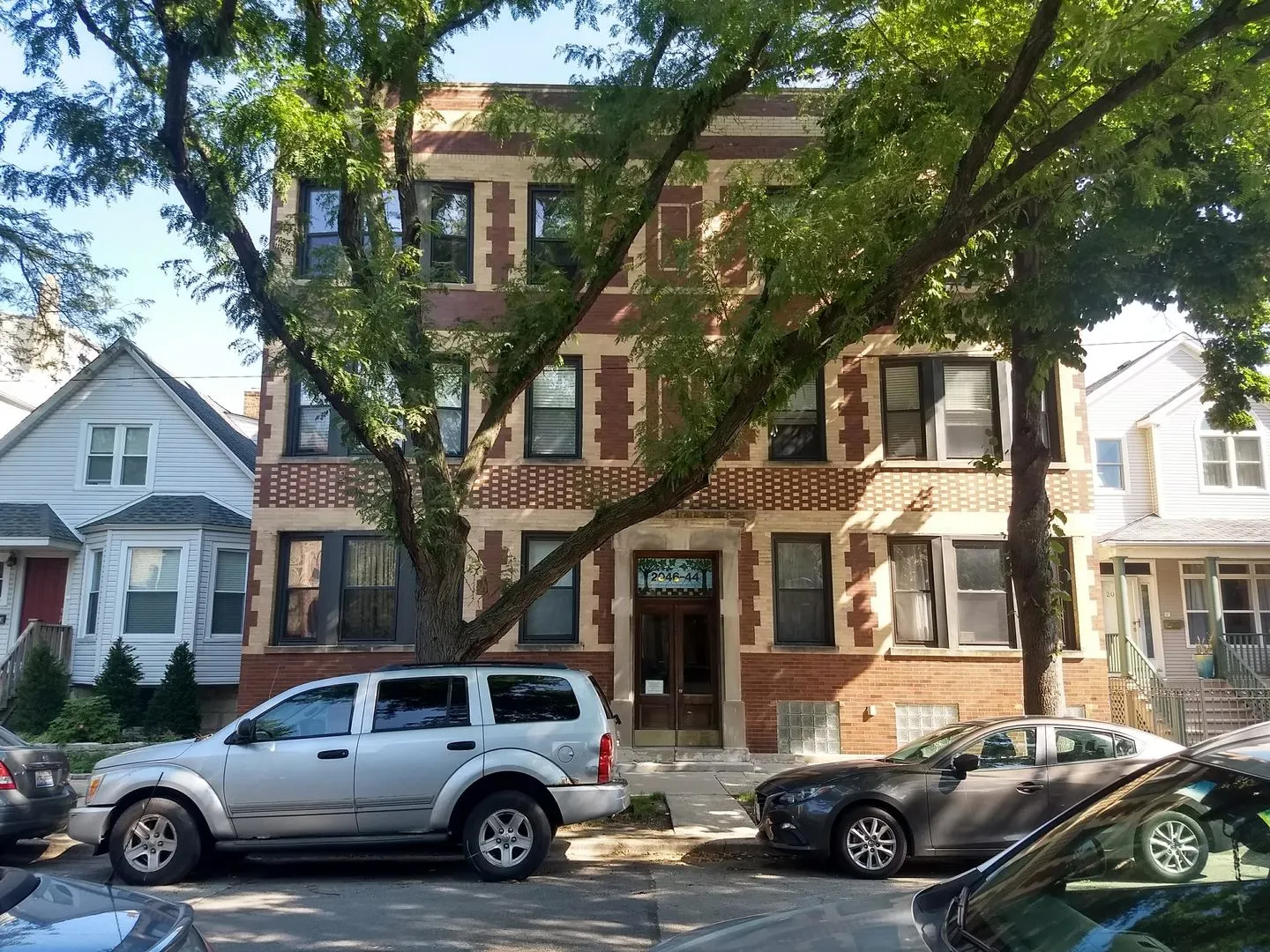 2046 W Cuyler Avenue 3W IL