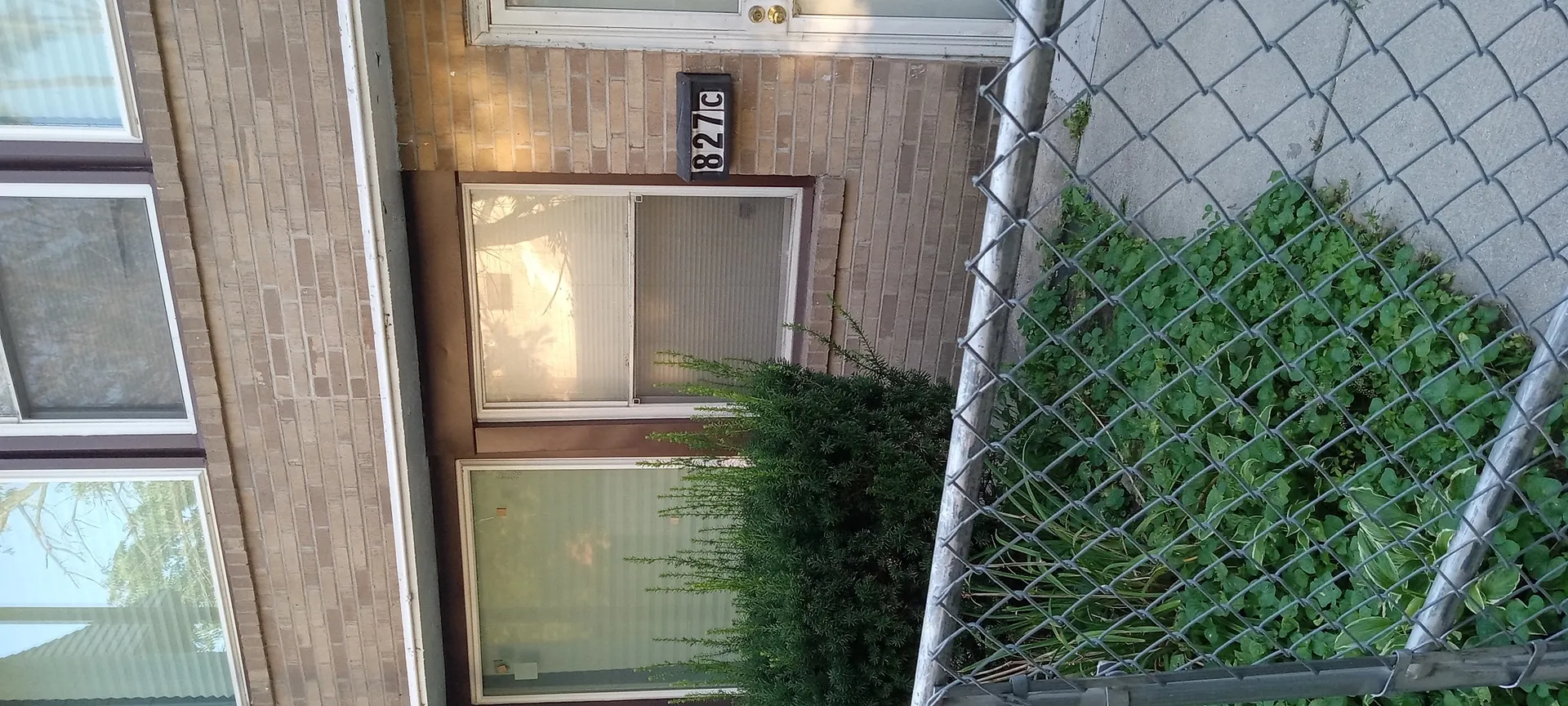 827 E 48th Street C IL