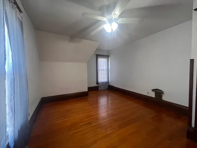 318 W Webster Street IL