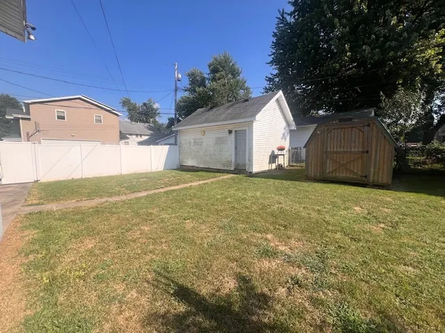318 W Webster Street IL
