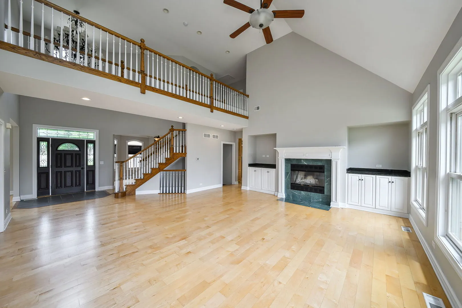 104 Bruell Street IL
