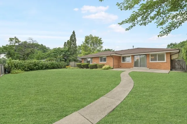 825 Ottawa Avenue IL