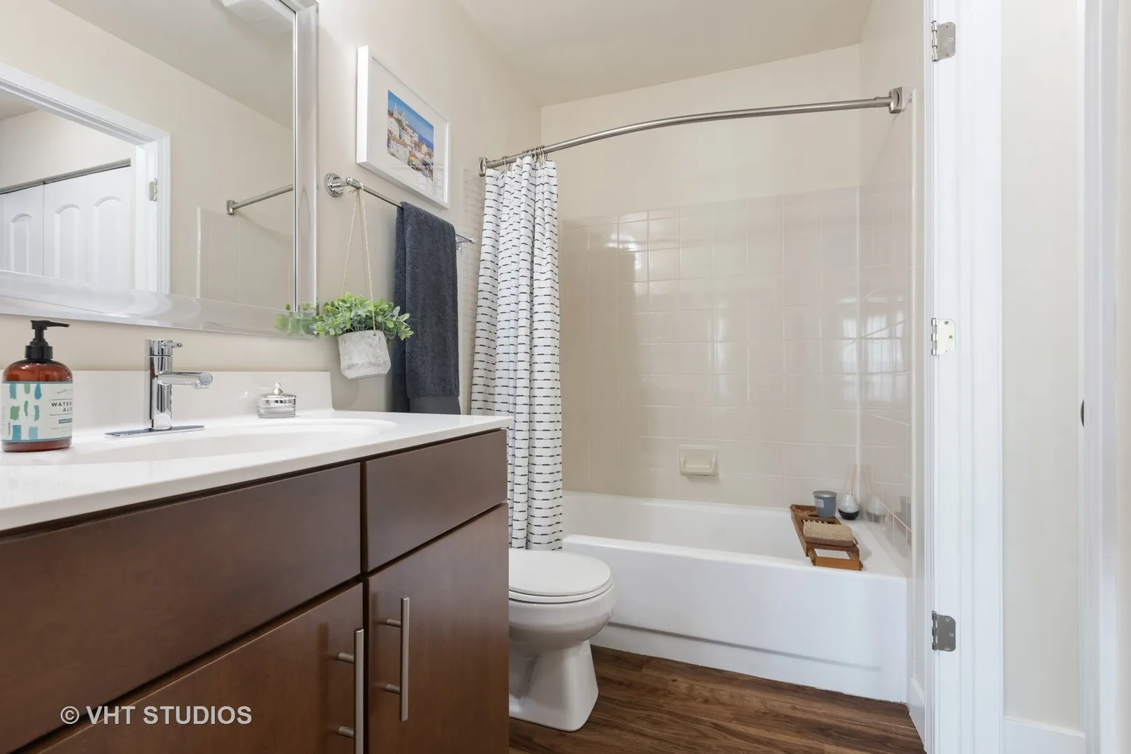 26 Sterling Circle 308 IL