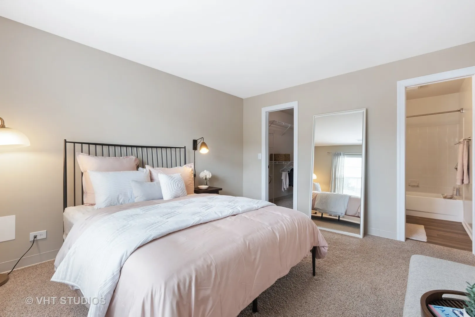 26 Sterling Circle 308 IL