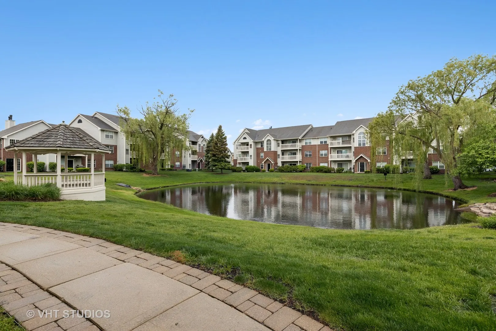 26 Sterling Circle 308 IL