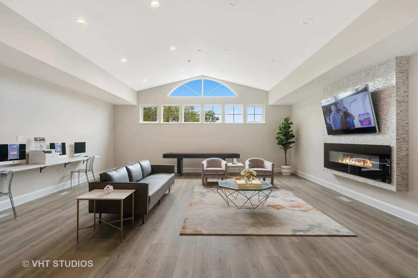 58 Sterling Circle 206 IL