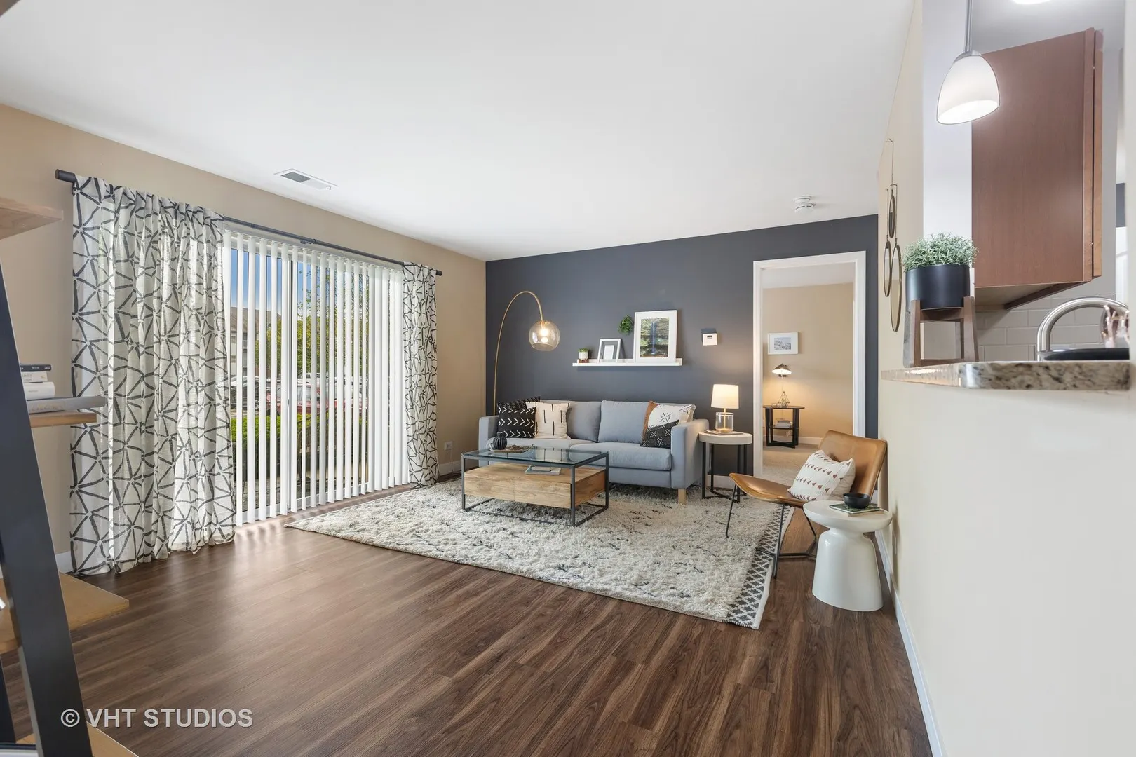58 Sterling Circle 206 IL