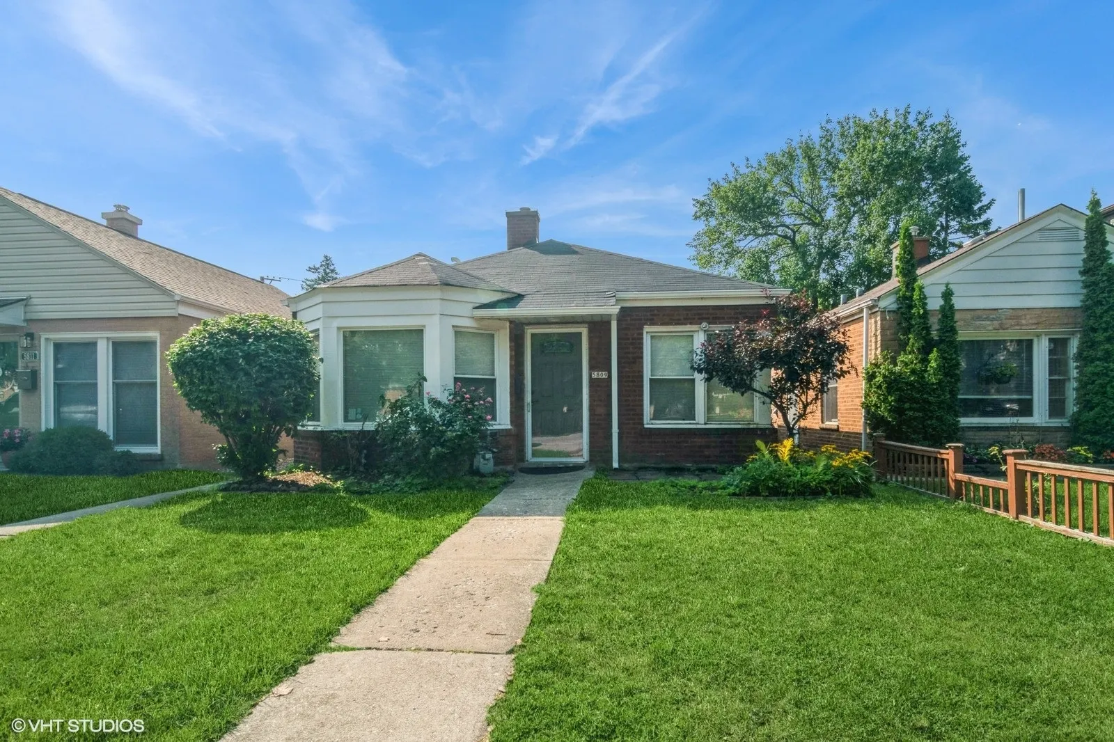 5809 N Rogers Avenue IL