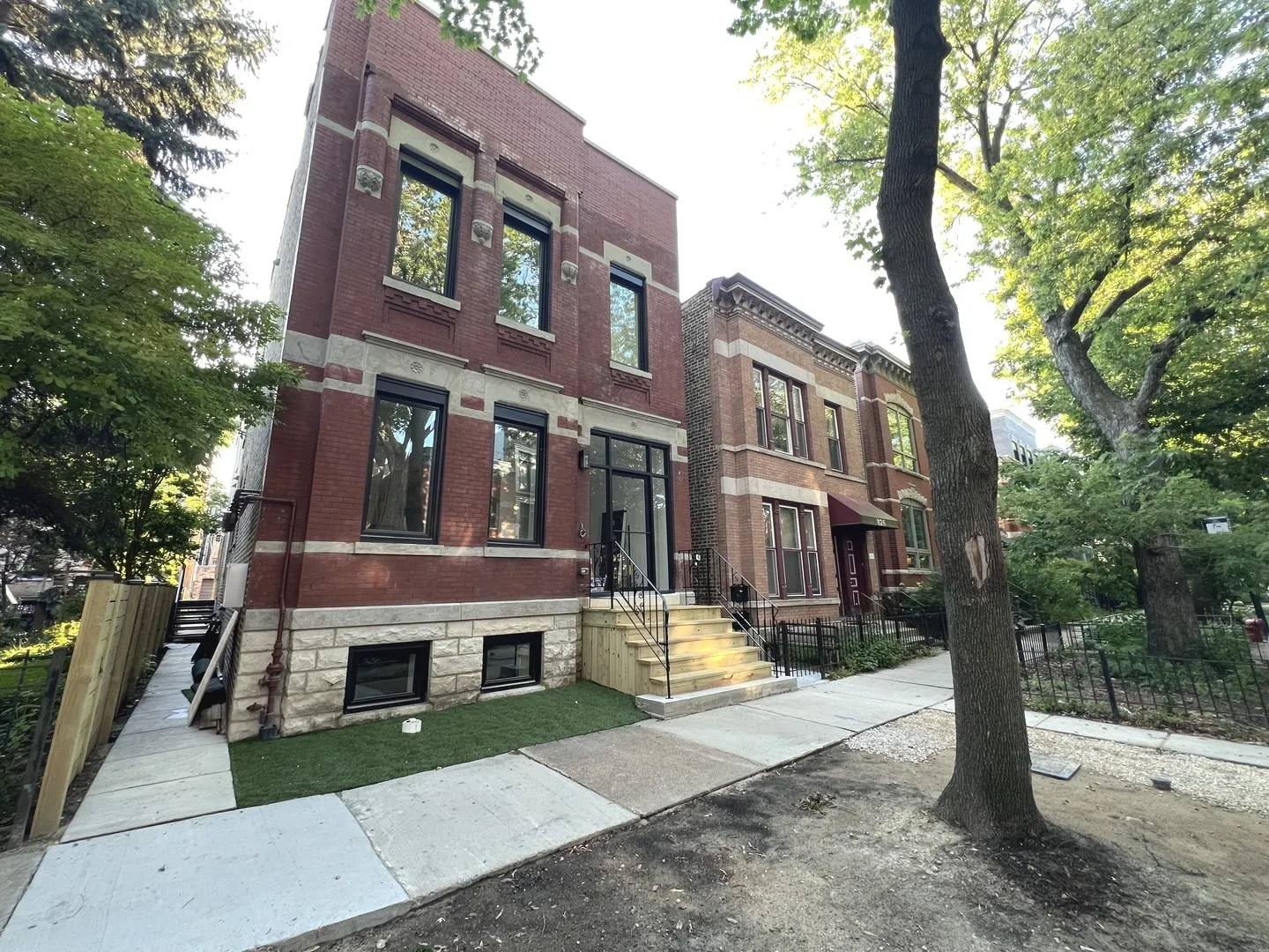 822 N Winchester Avenue 1F IL