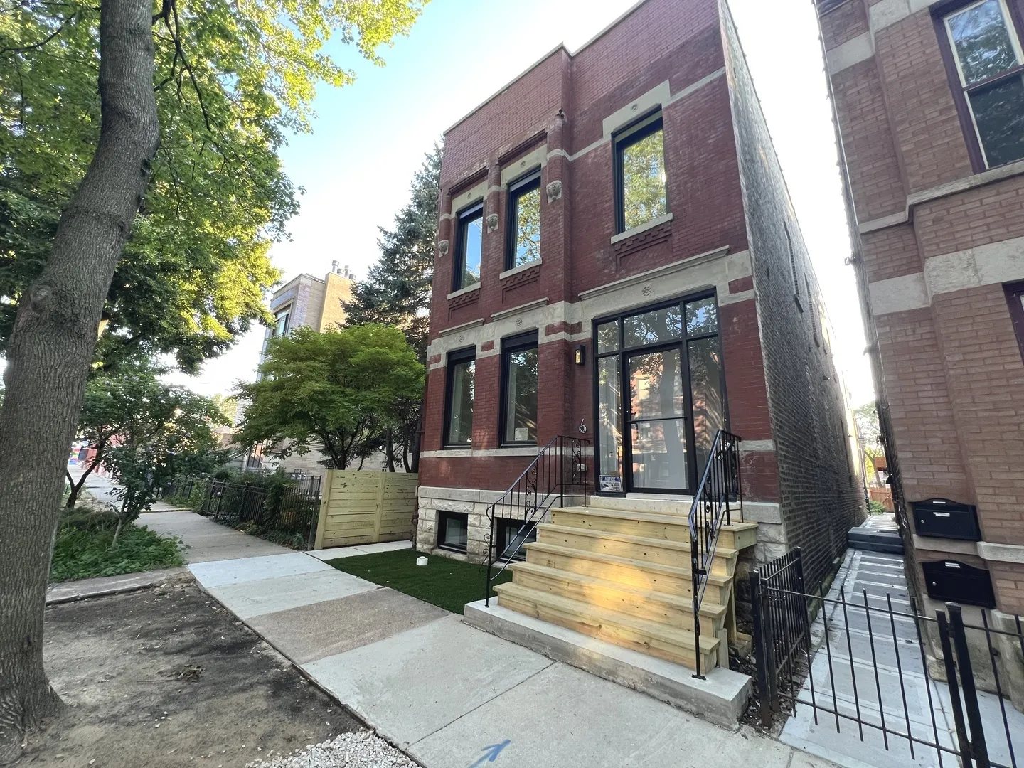 822 N Winchester Avenue 1F IL