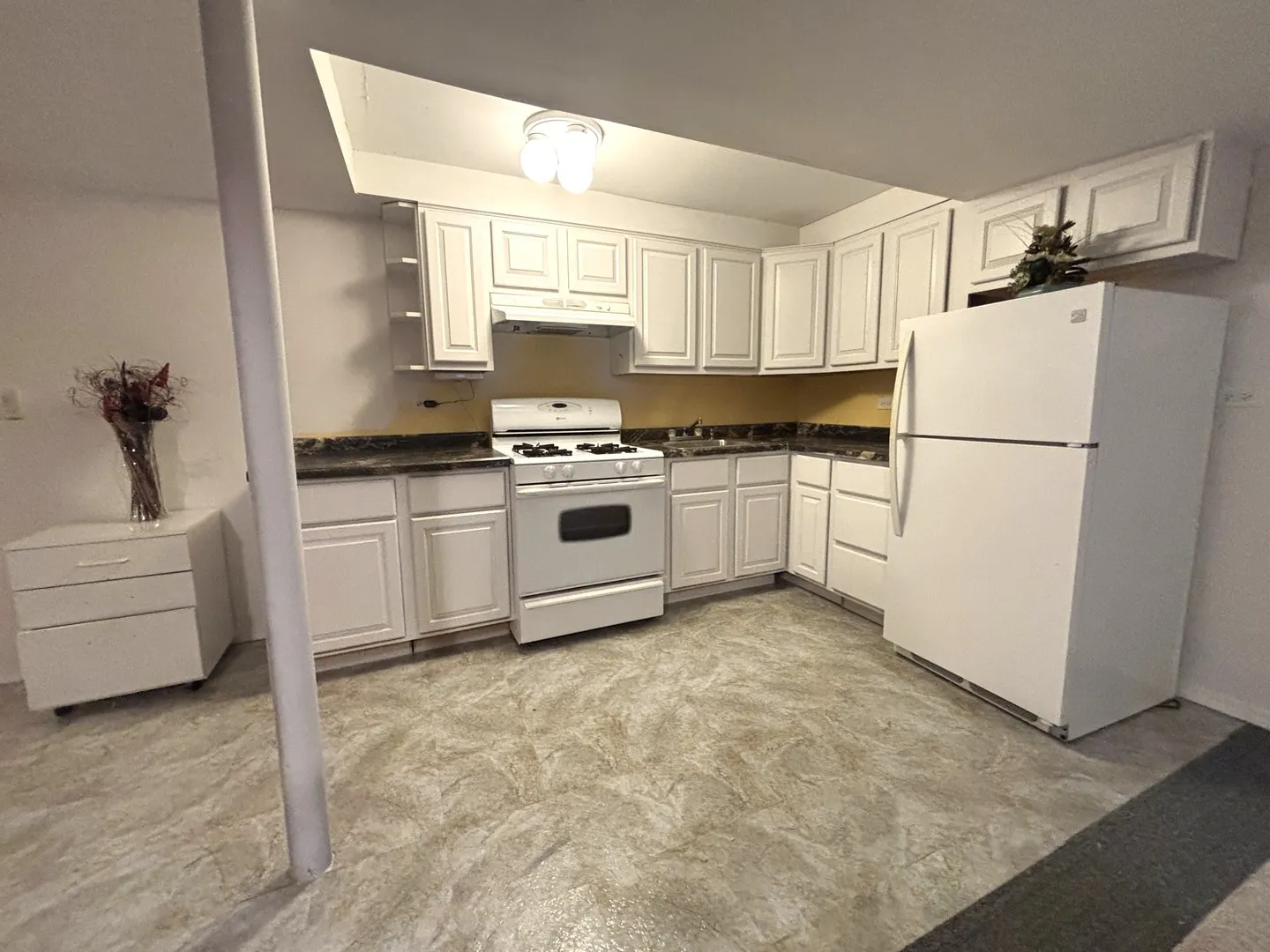 375 W Devon Avenue IL