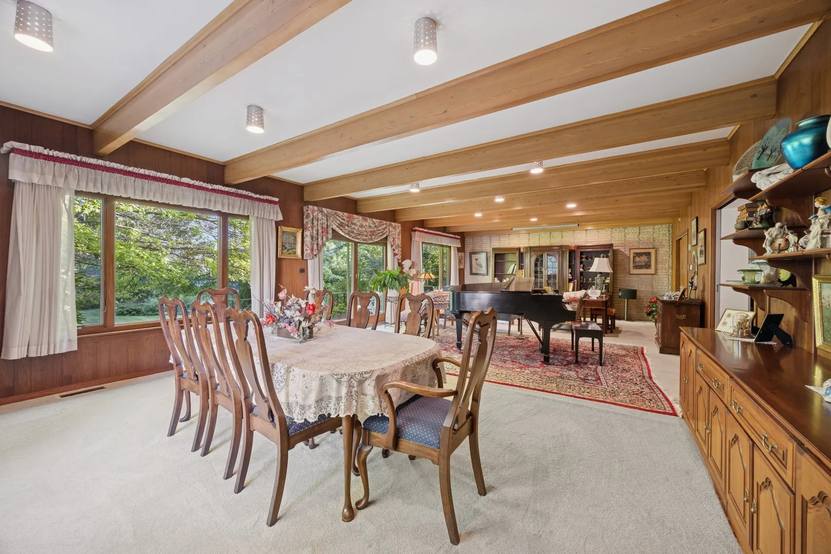 339 Eastgrove Road IL