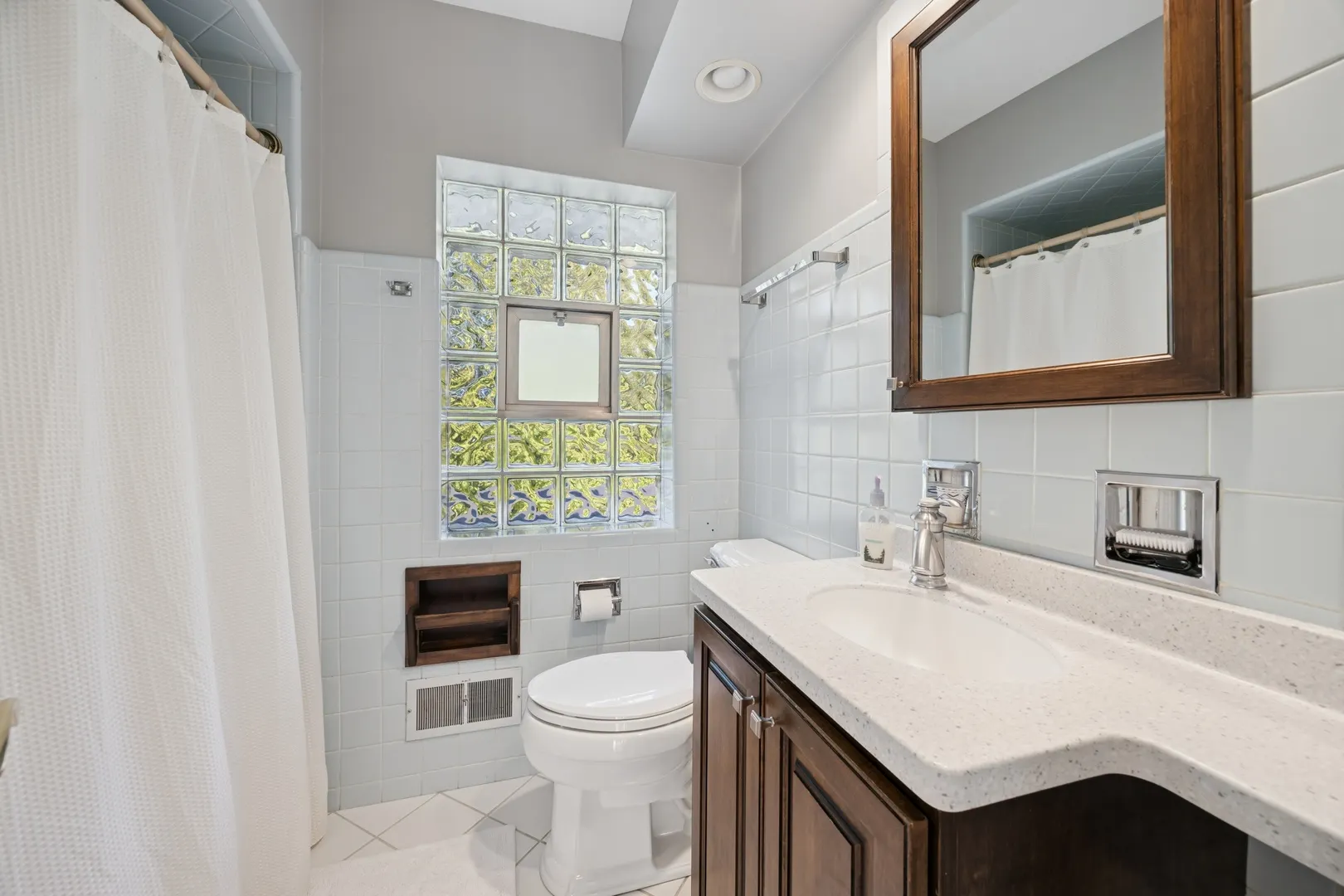339 Eastgrove Road IL