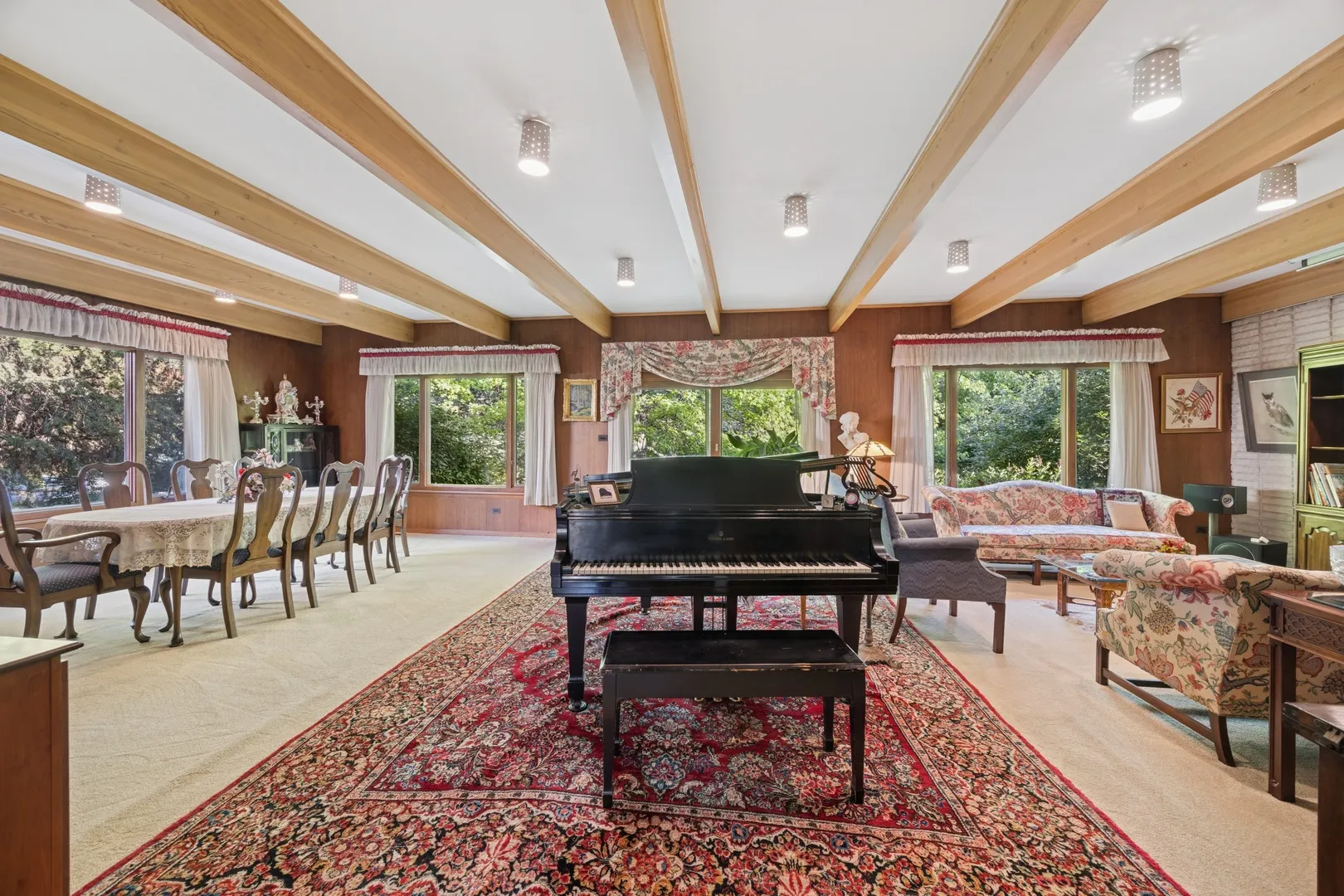 339 Eastgrove Road IL