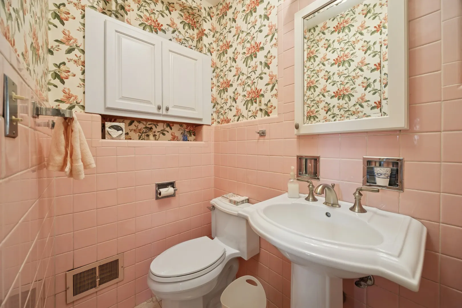 339 Eastgrove Road IL