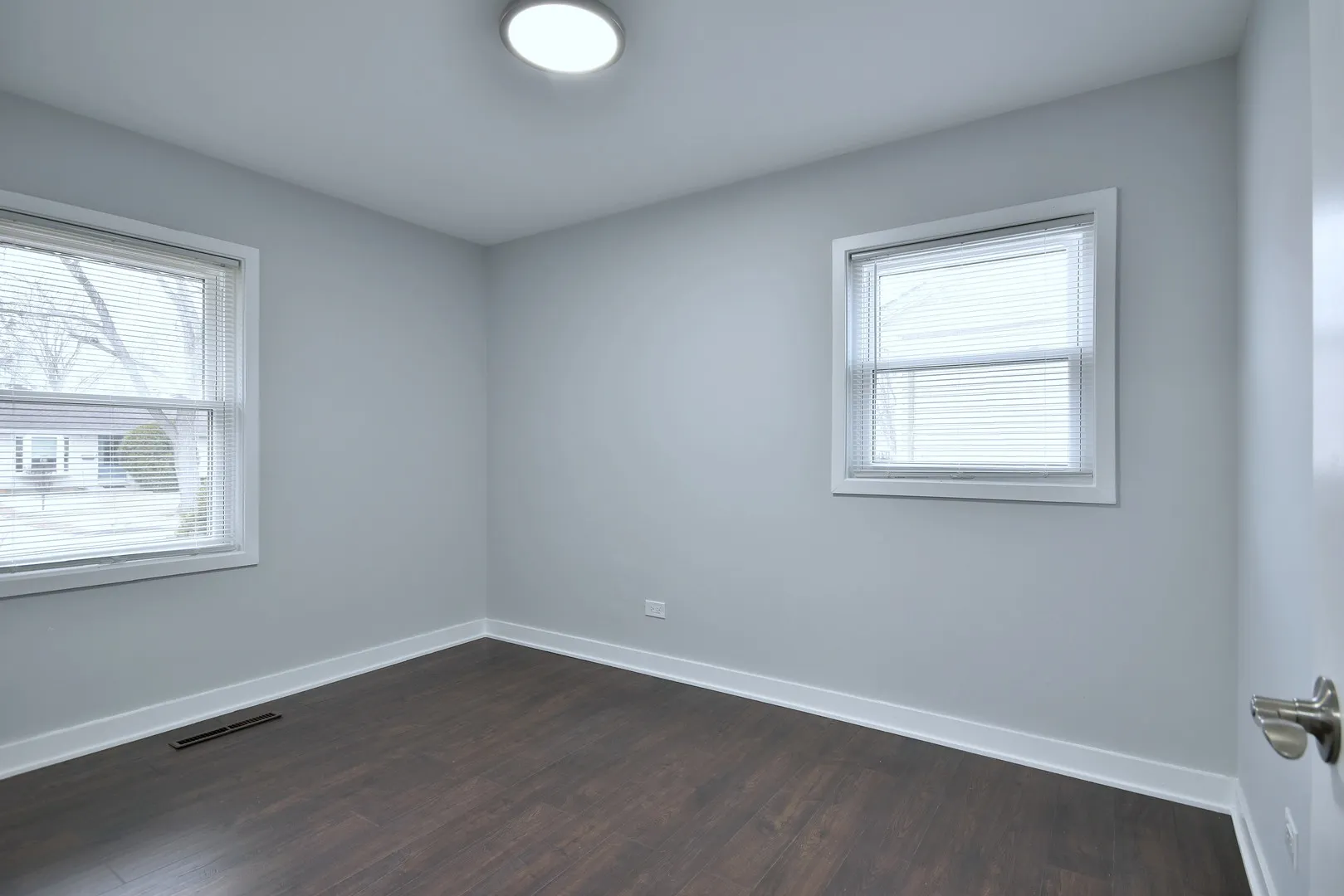 309 W Green Meadows Boulevard IL