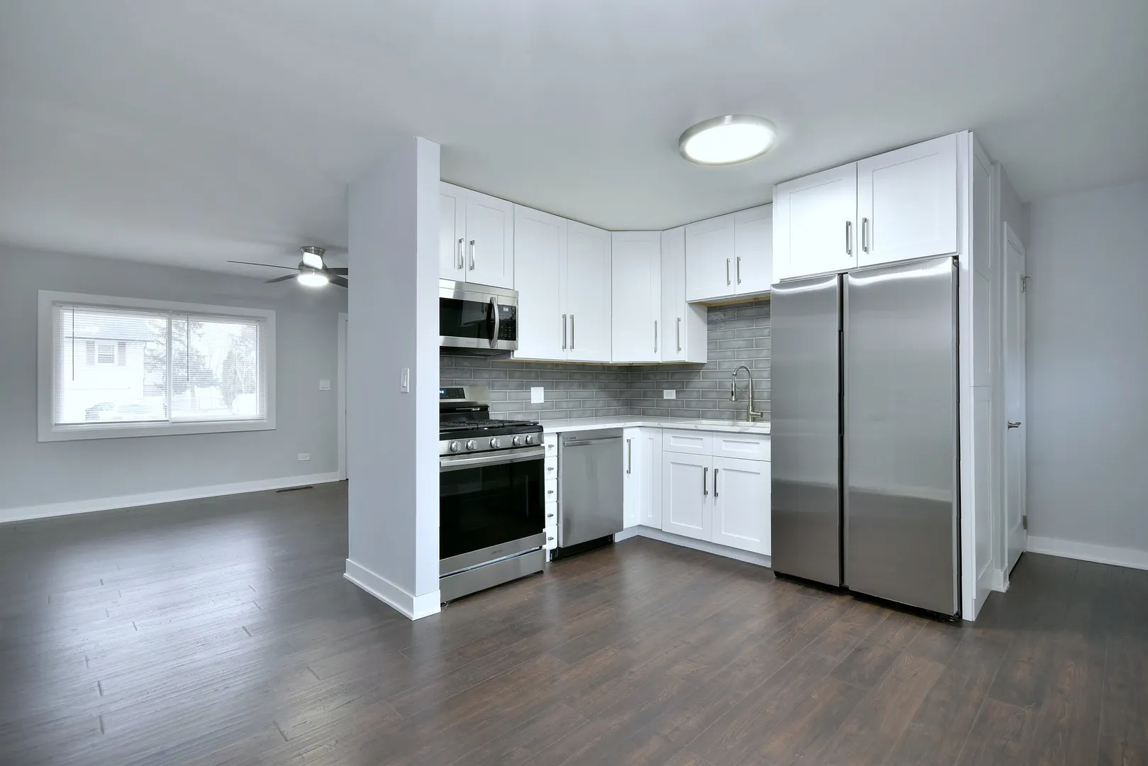 309 W Green Meadows Boulevard IL
