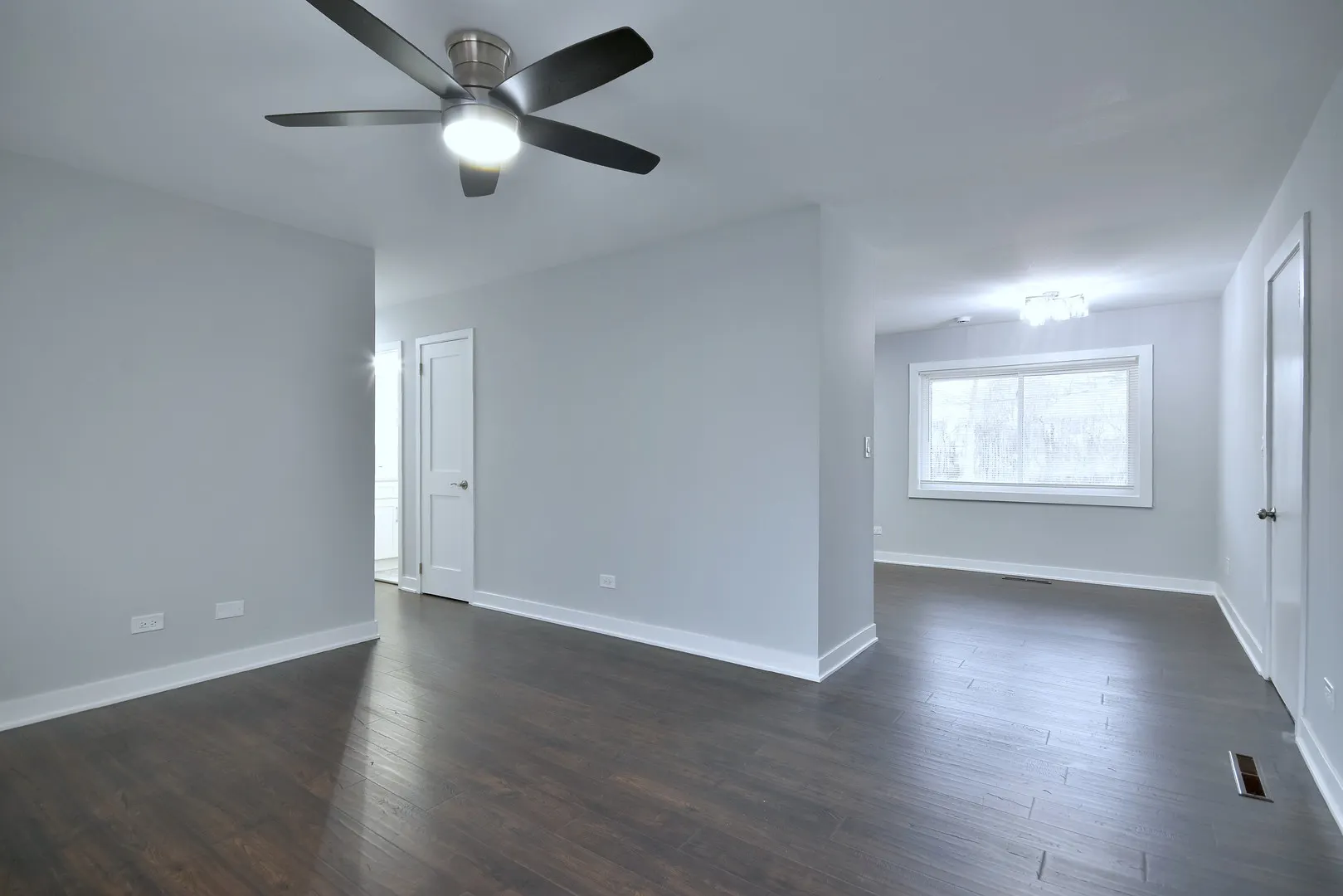 309 W Green Meadows Boulevard IL