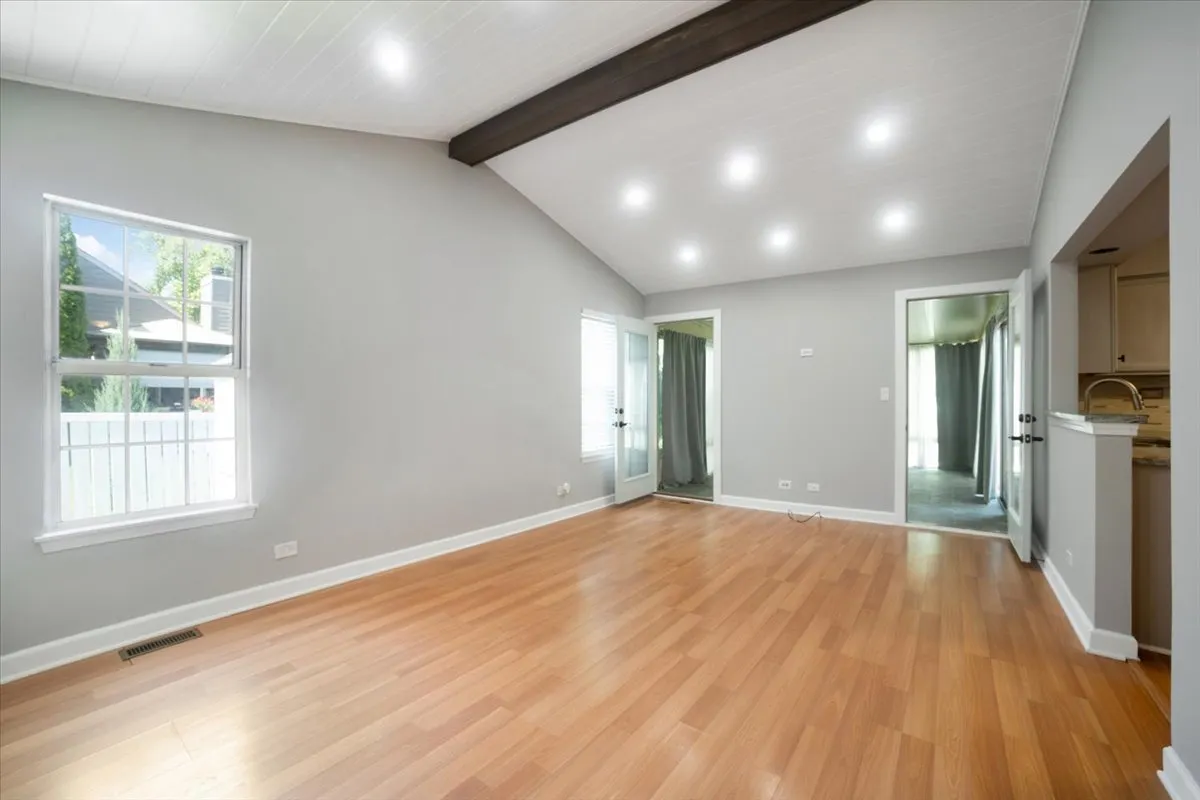 14 Buchanan Lane IL