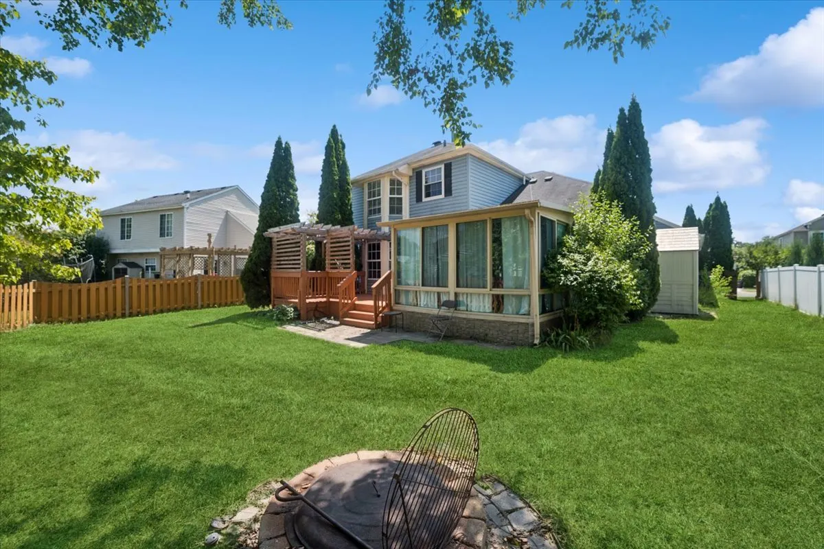 14 Buchanan Lane IL