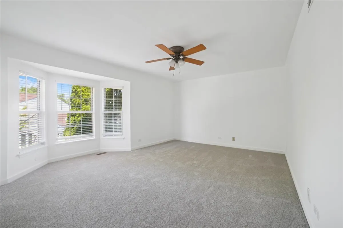 14 Buchanan Lane IL
