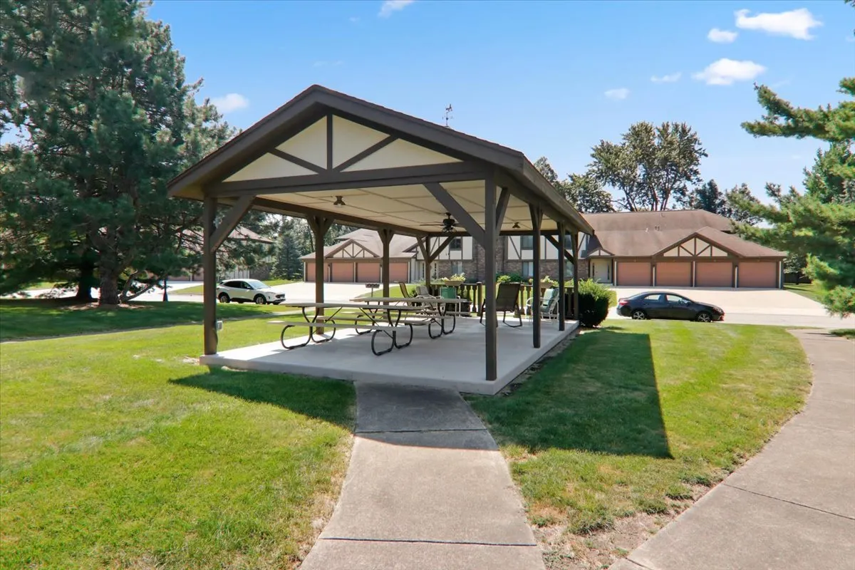 54 Brandywine Court IL