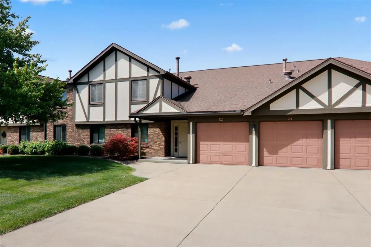 54 Brandywine Court IL