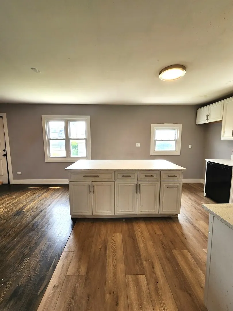 8317 S Aberdeen Street IL