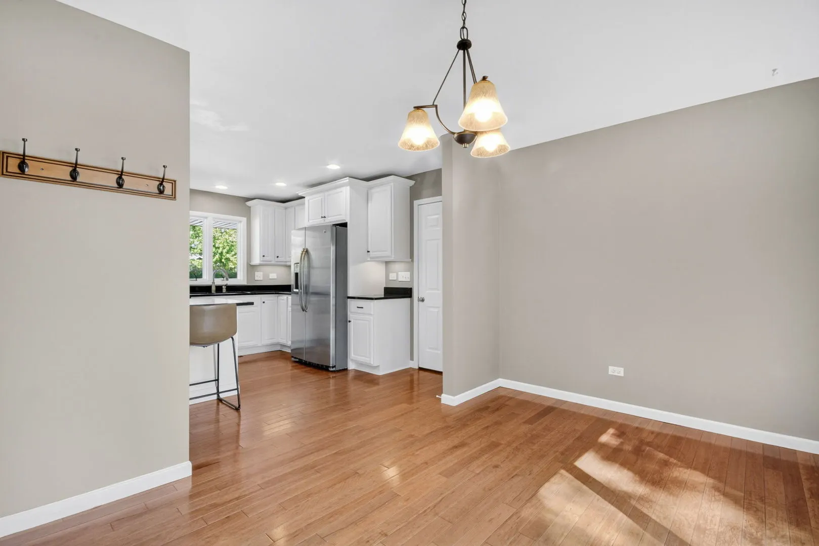606 Briarwood Court IL