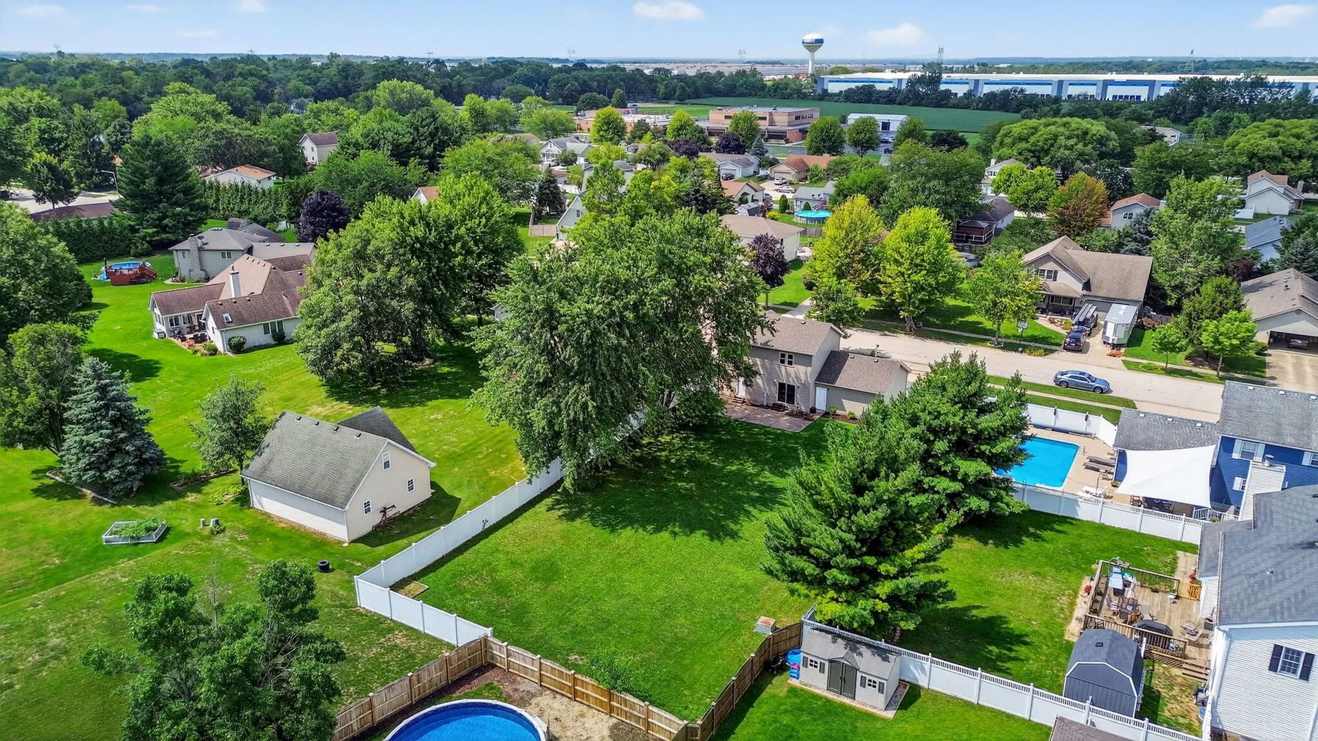606 Briarwood Court IL