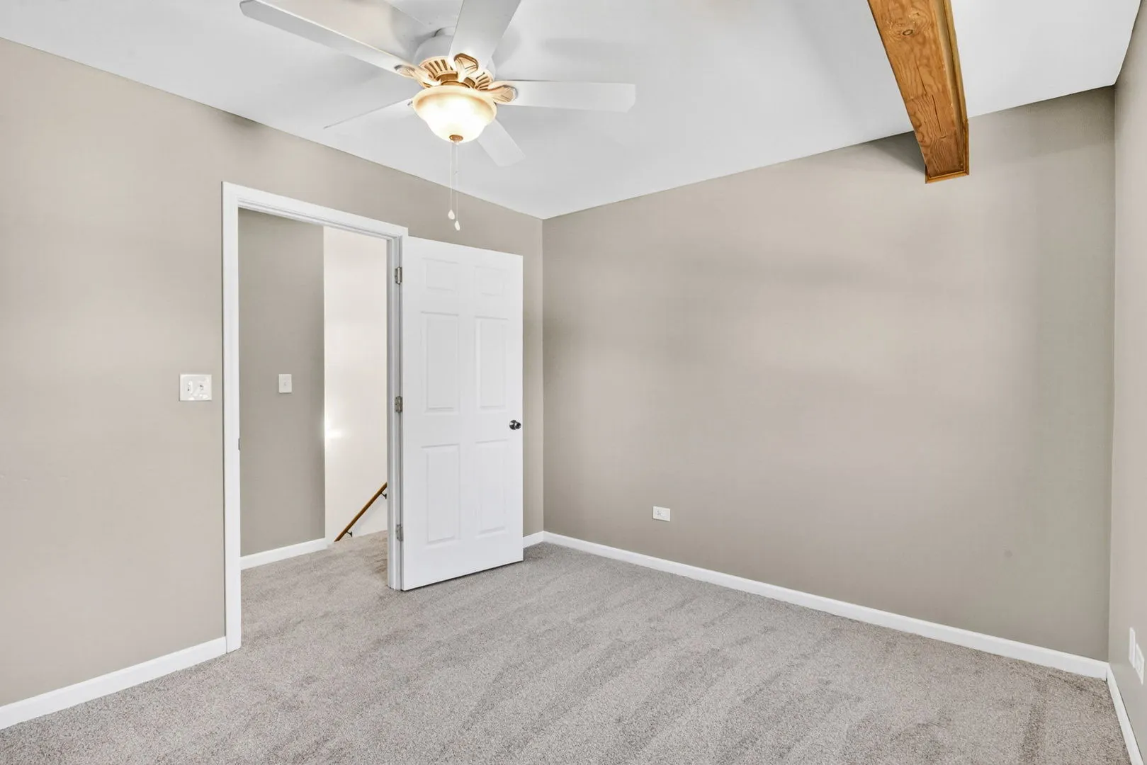 606 Briarwood Court IL