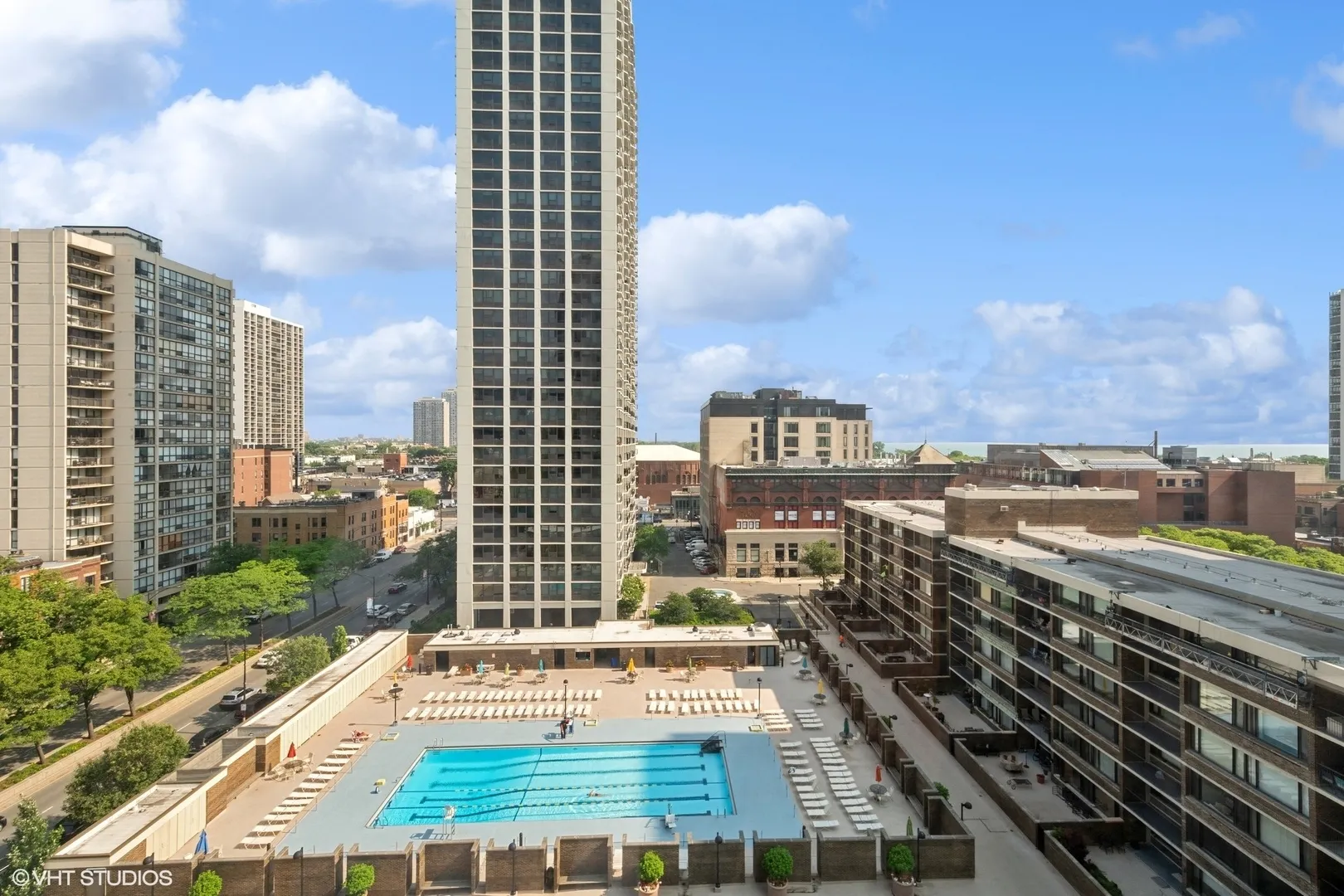 1455 N Sandburg Terrace 2604 IL