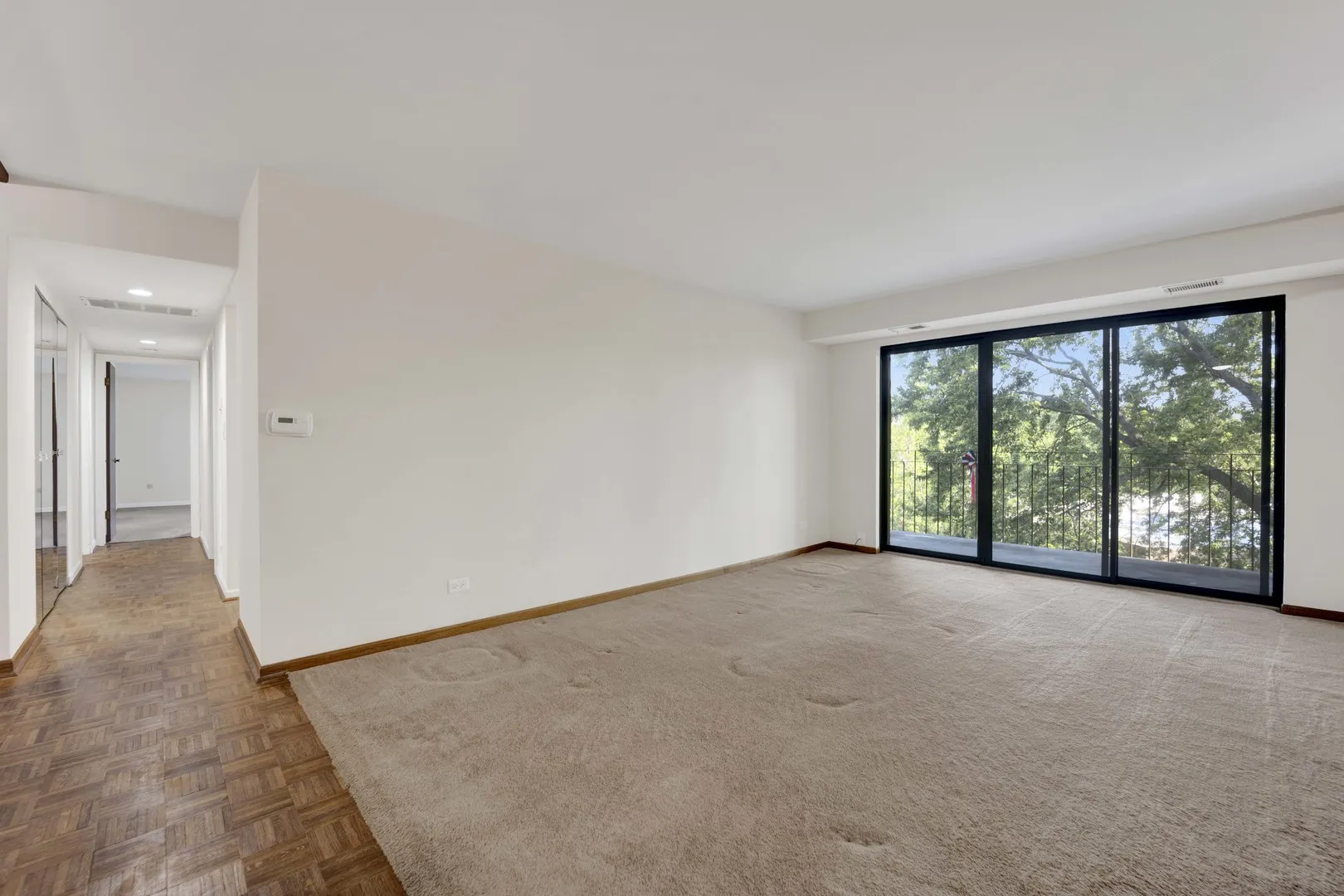 101 OLD OAK Drive 400A IL