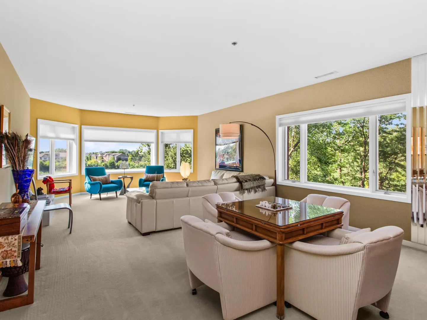 209 Rivershire Lane 403 IL