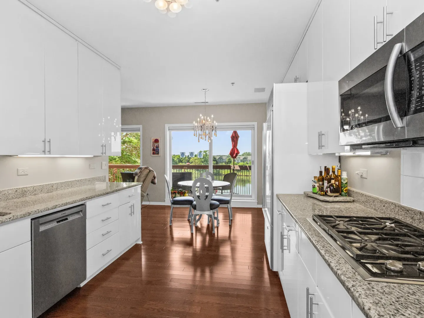 209 Rivershire Lane 403 IL