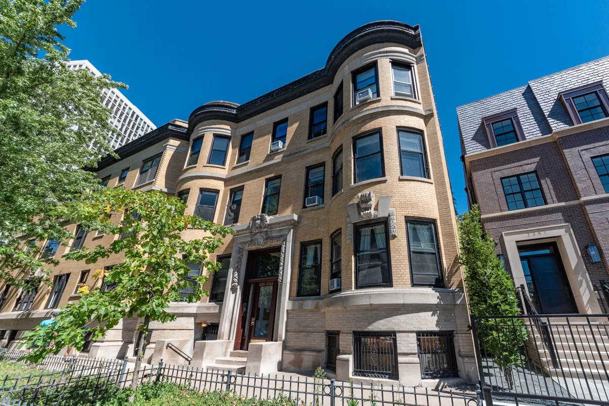 2351 N Cleveland Avenue 3N IL