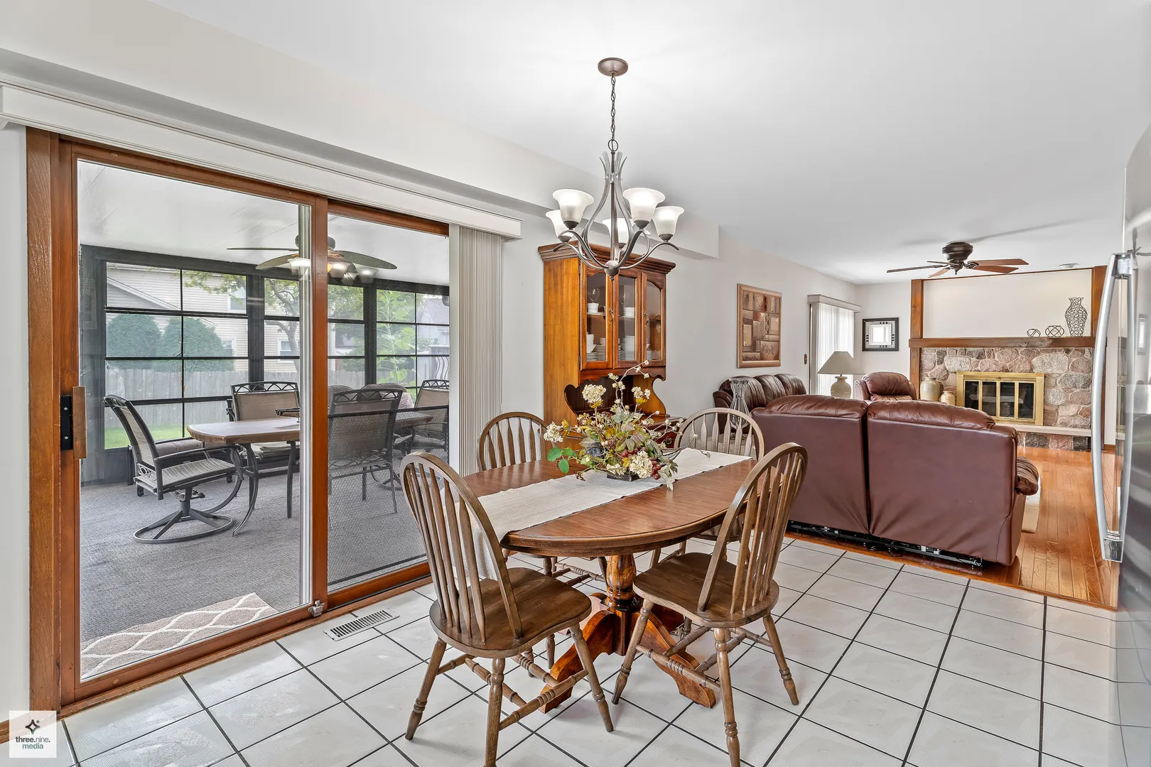 1309 N Saddle IL