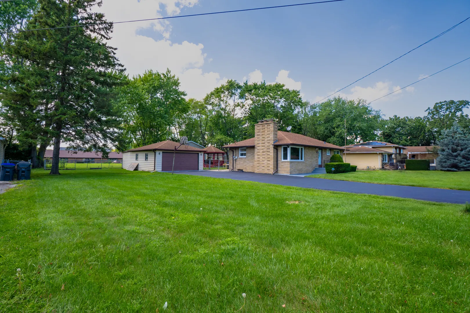 38402 N Russell Avenue IL