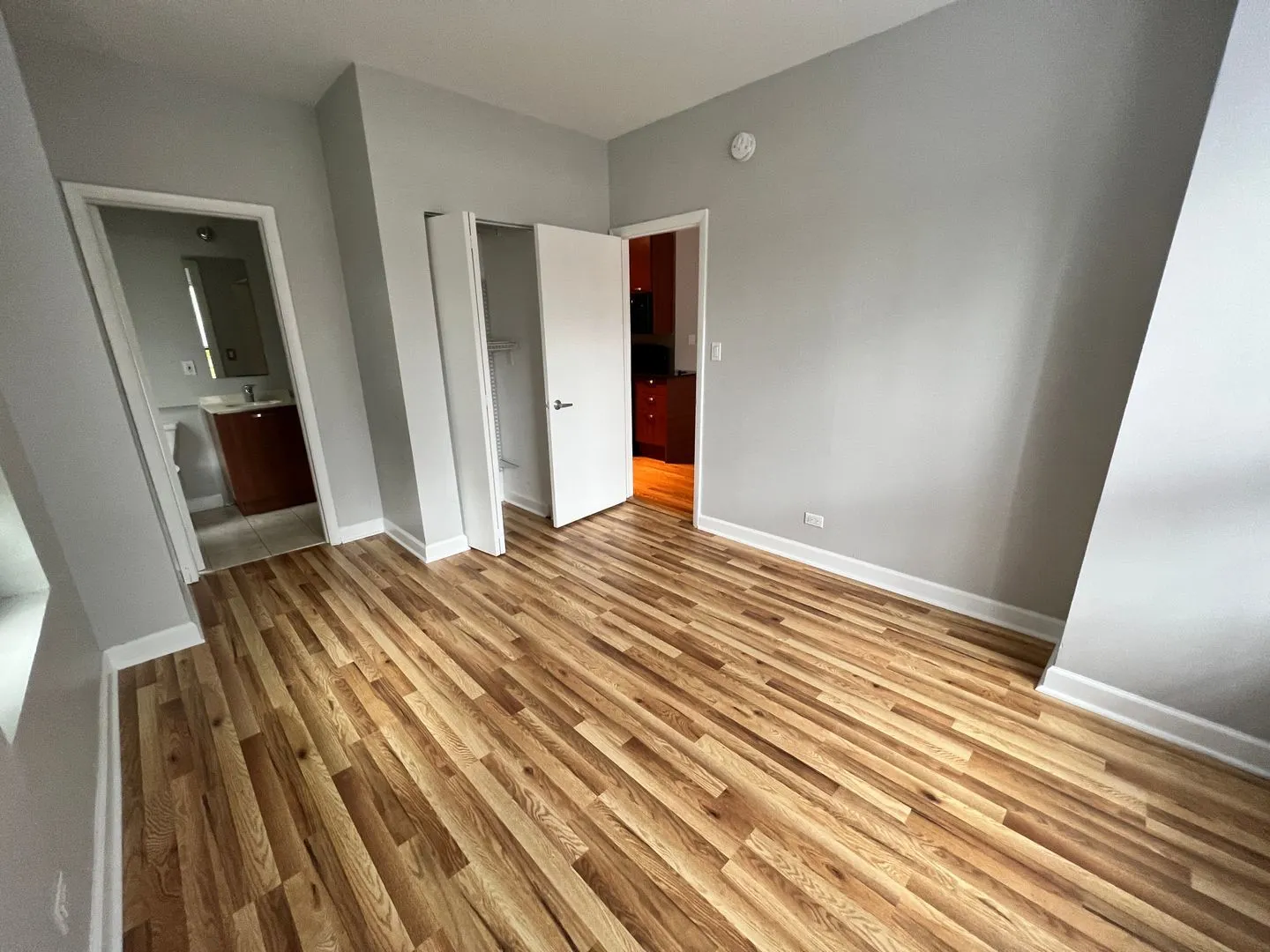 732 W Bittersweet Place 1108 IL