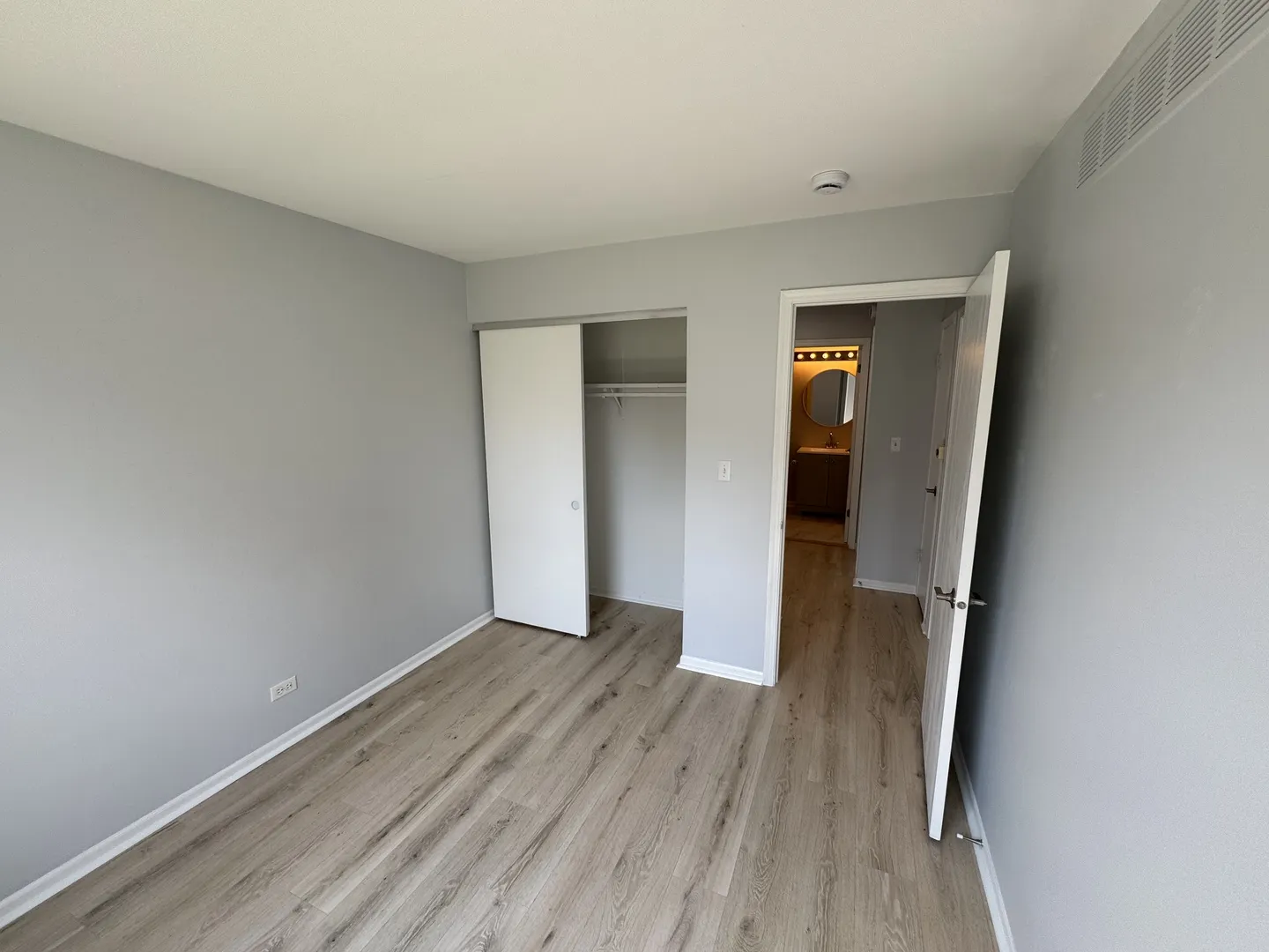 1865 De Forest Lane IL