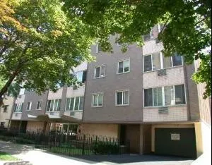 539 W Stratford Place 509 IL